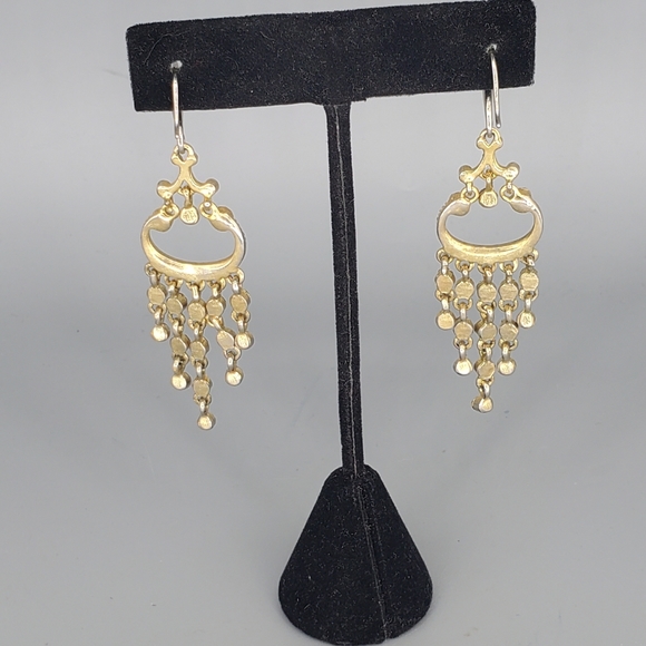 Gray Pyramid Goldtone Bracelet and AB Goldtone Chandelier Earrings Set - Picture 14 of 16